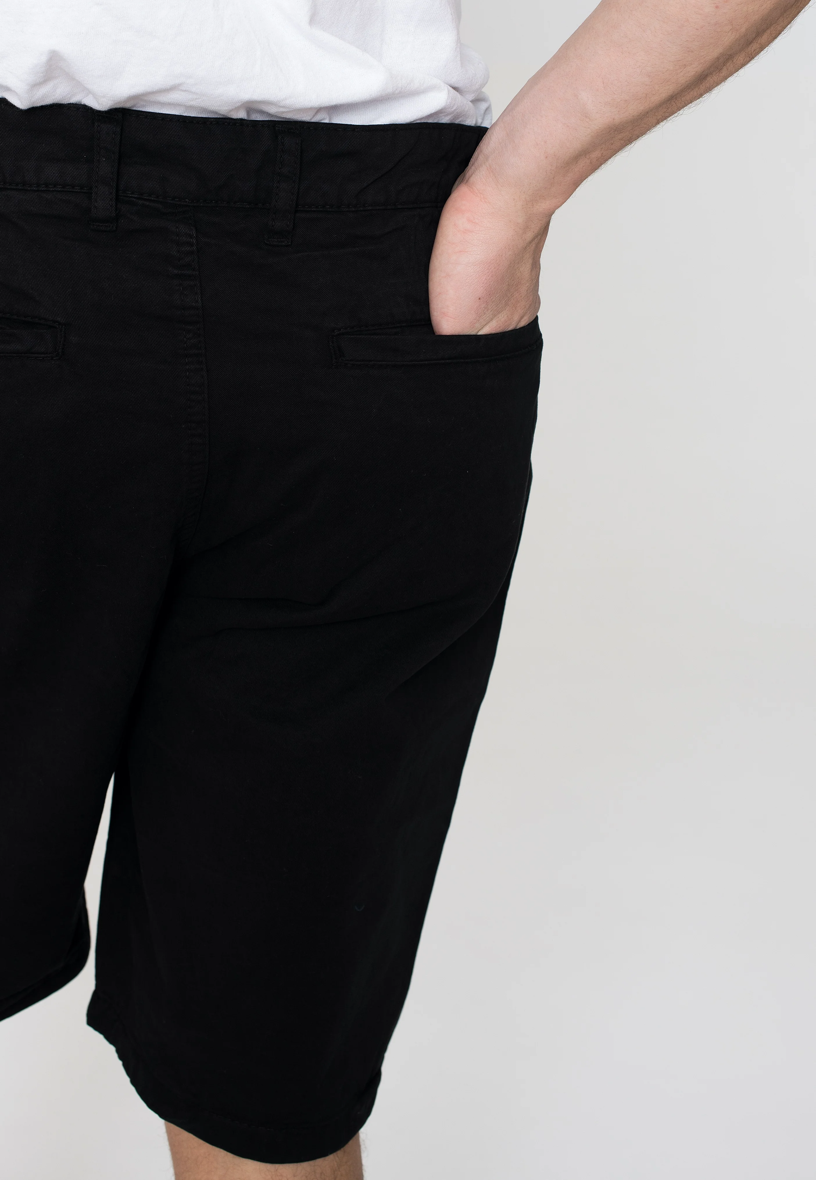 Big Bermuda Black - Bermuda Shorts - Image 6