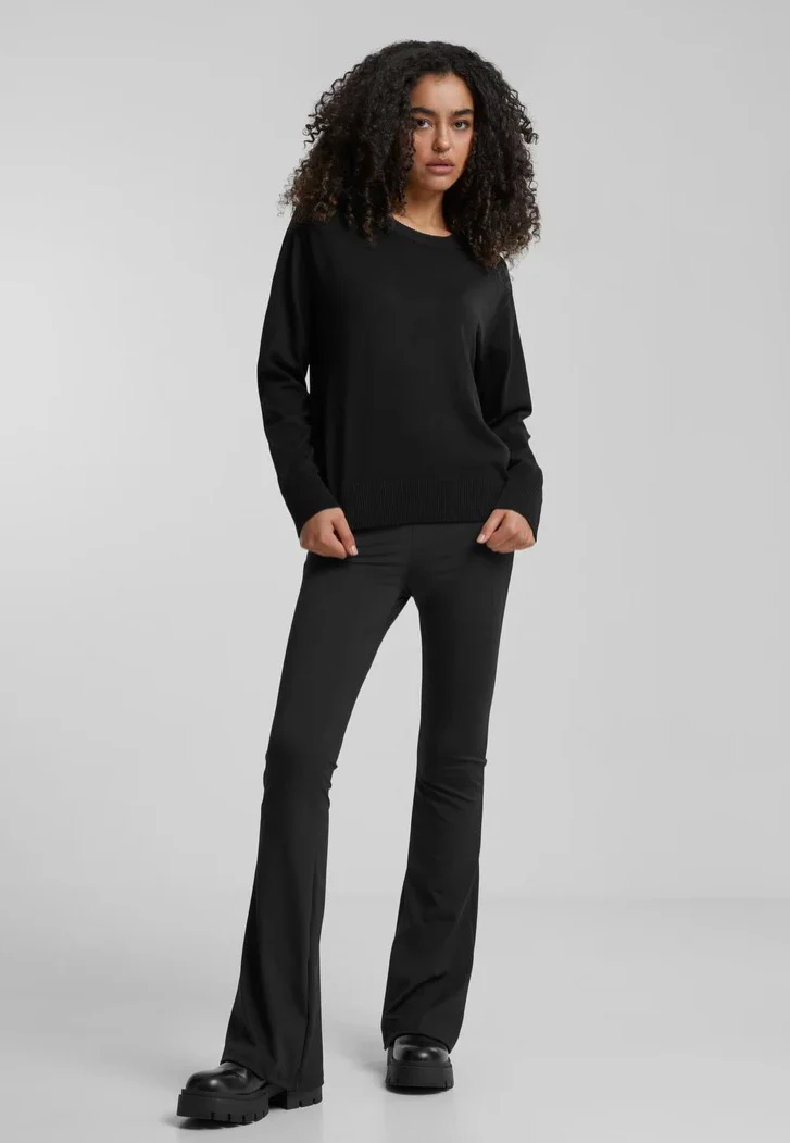 Ladies Knitted Roundneck Black - Pullover - Image 3