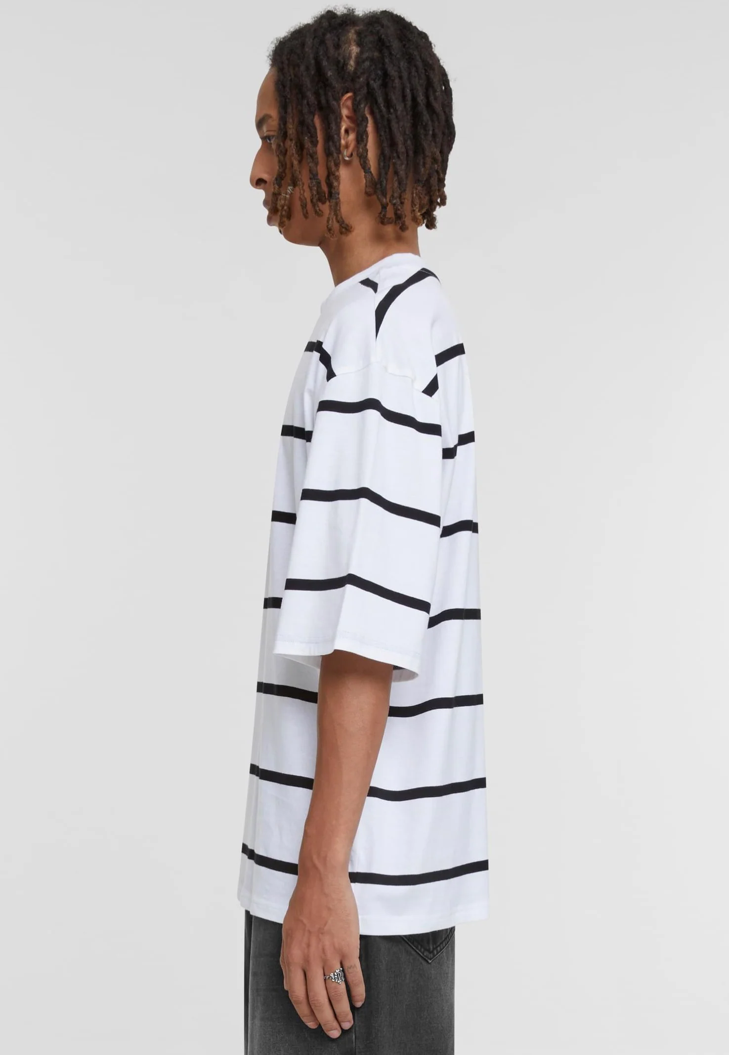 Oversized Sleeve Modern Stripe White/Black - T-Shirt - Image 2