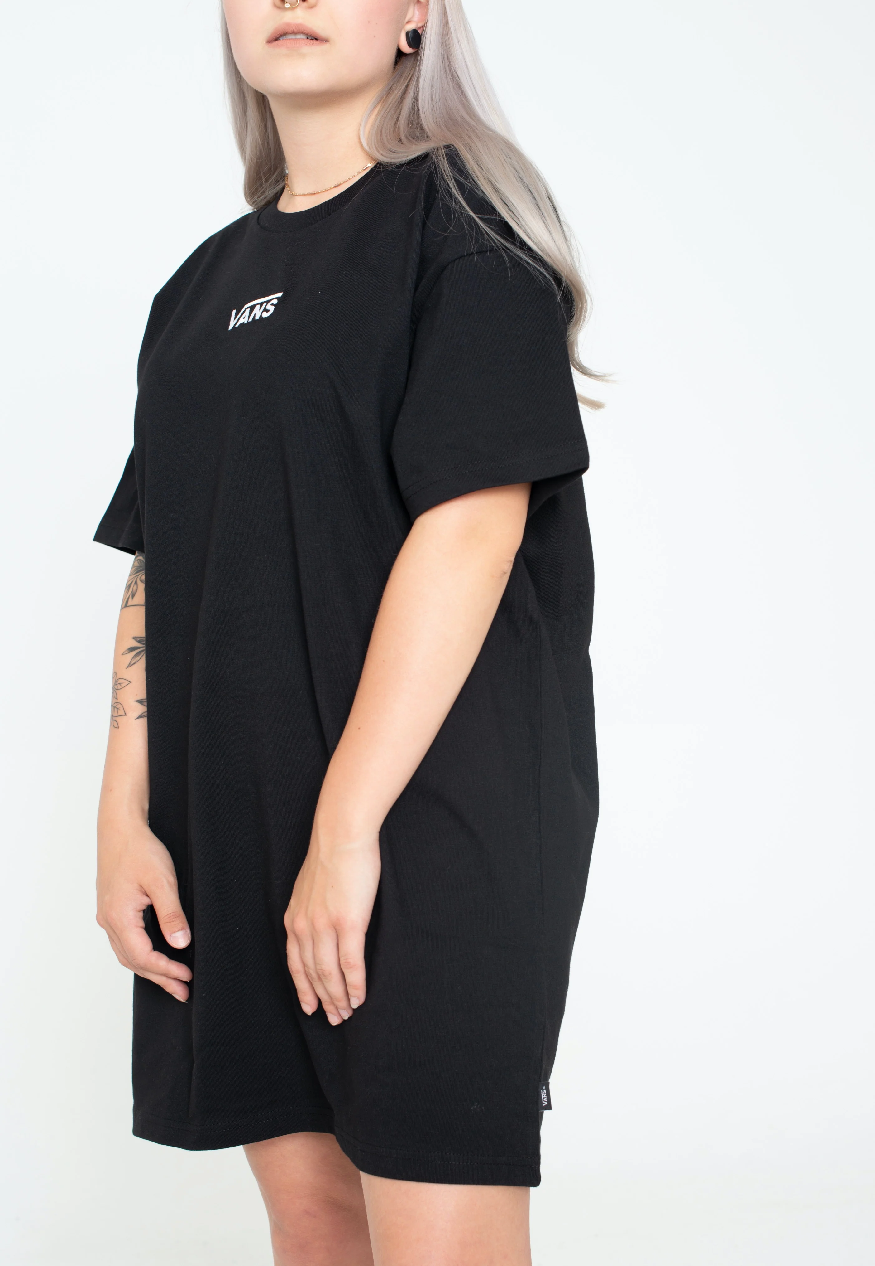 Center Vee Tee Black - Dress - Image 2