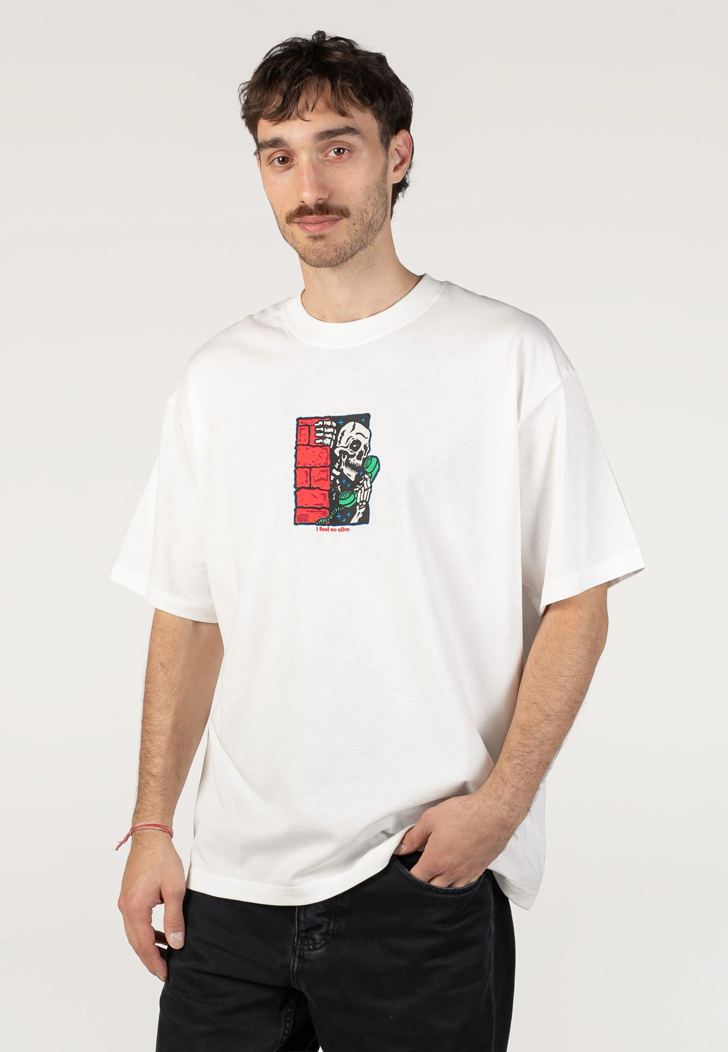 Feel So Alive White - T-Shirt