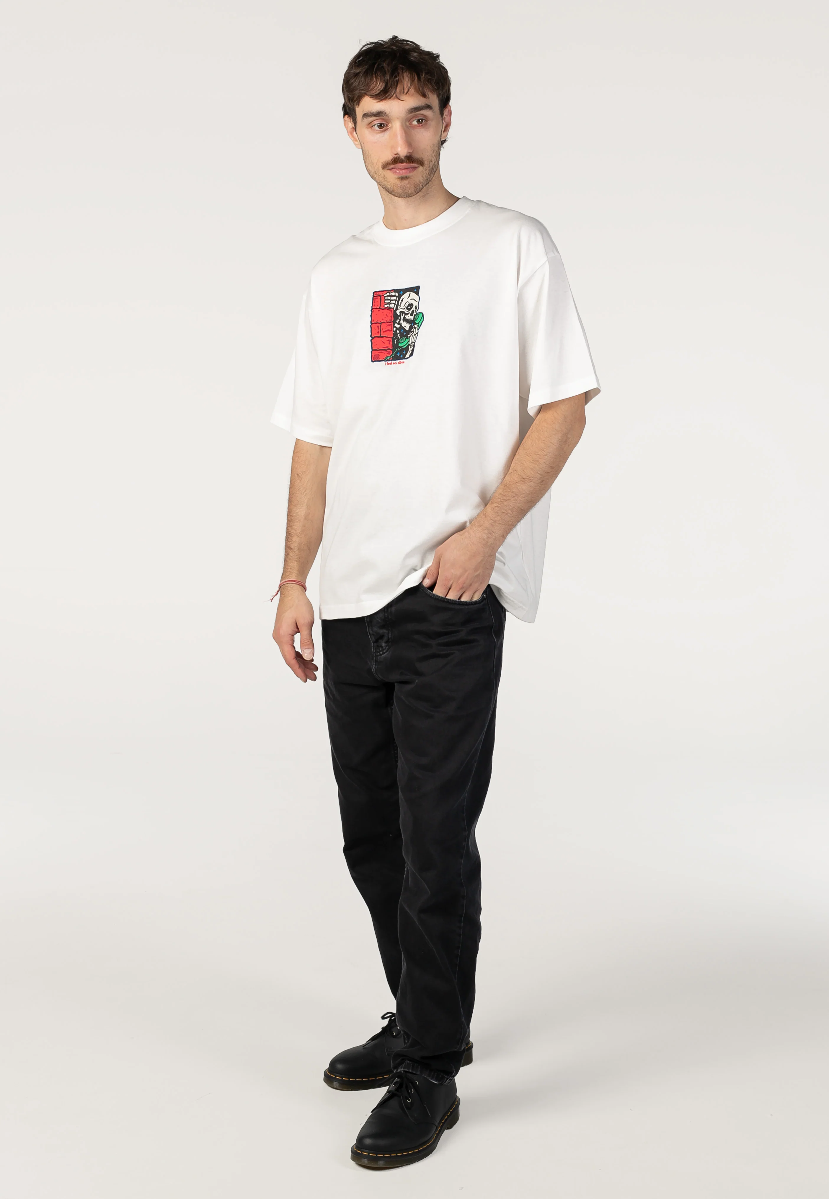 Feel So Alive White - T-Shirt - Image 5
