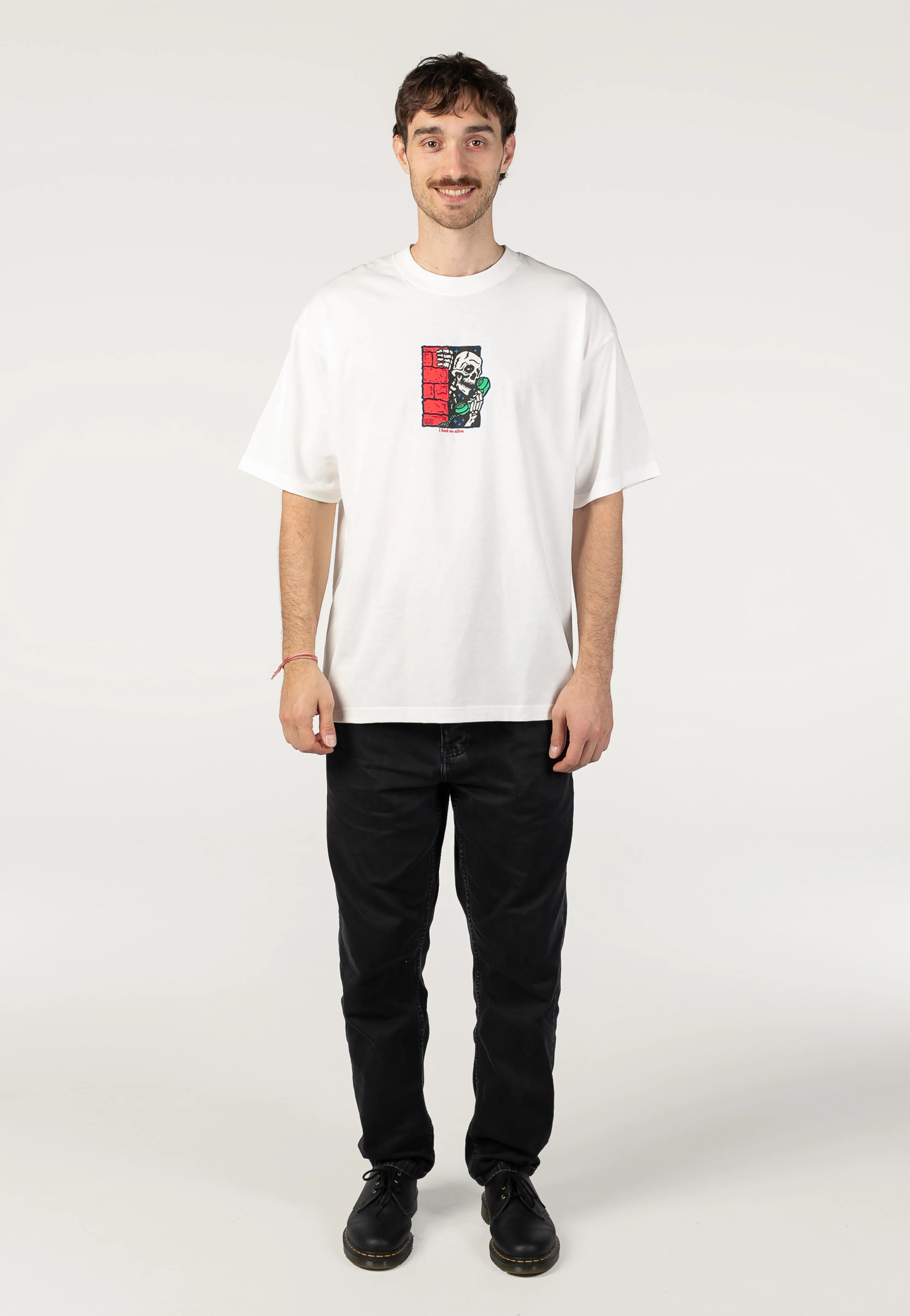 Feel So Alive White - T-Shirt - Image 6