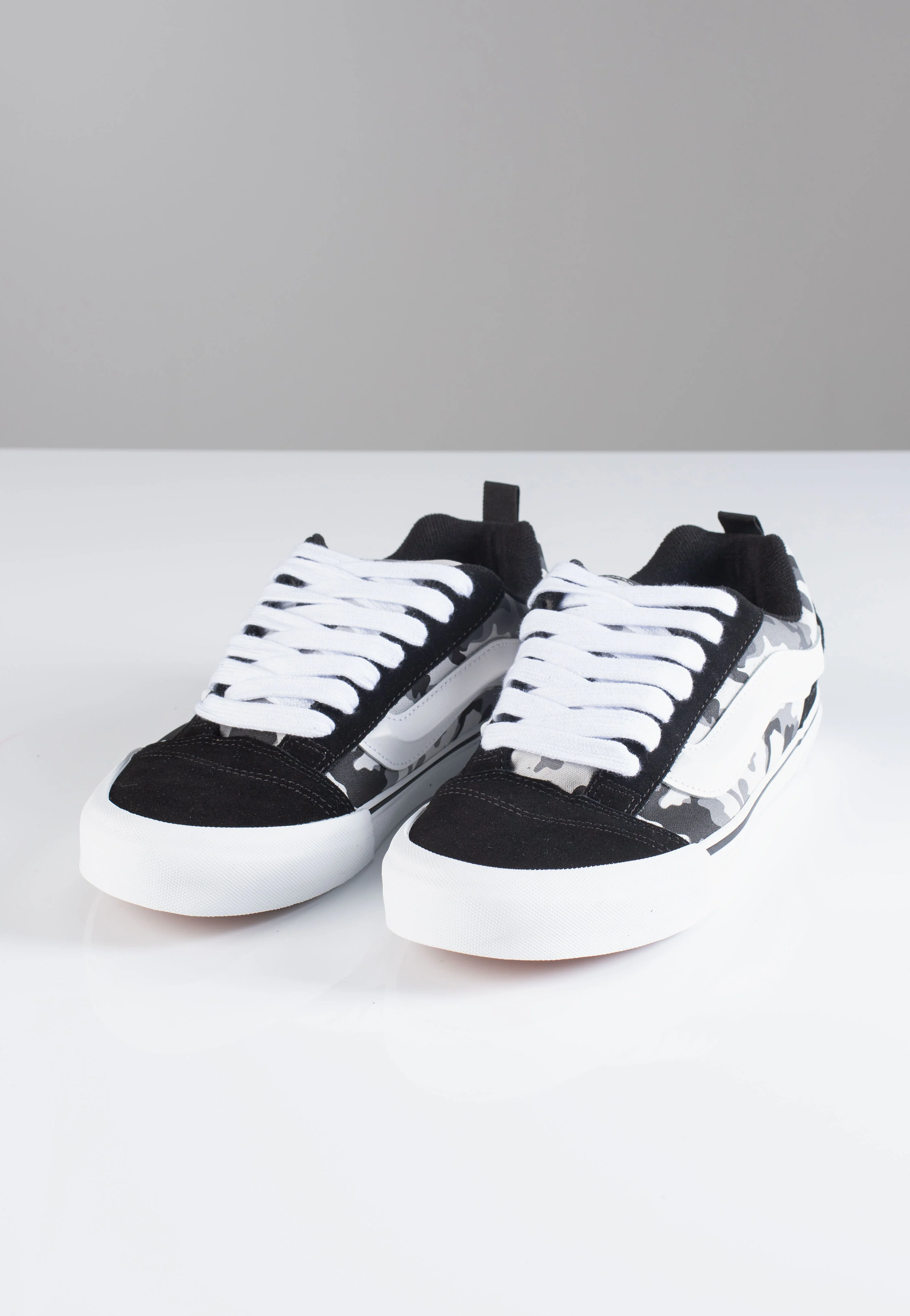 Knu Skool Camo Black/White - Shoes - Image 3