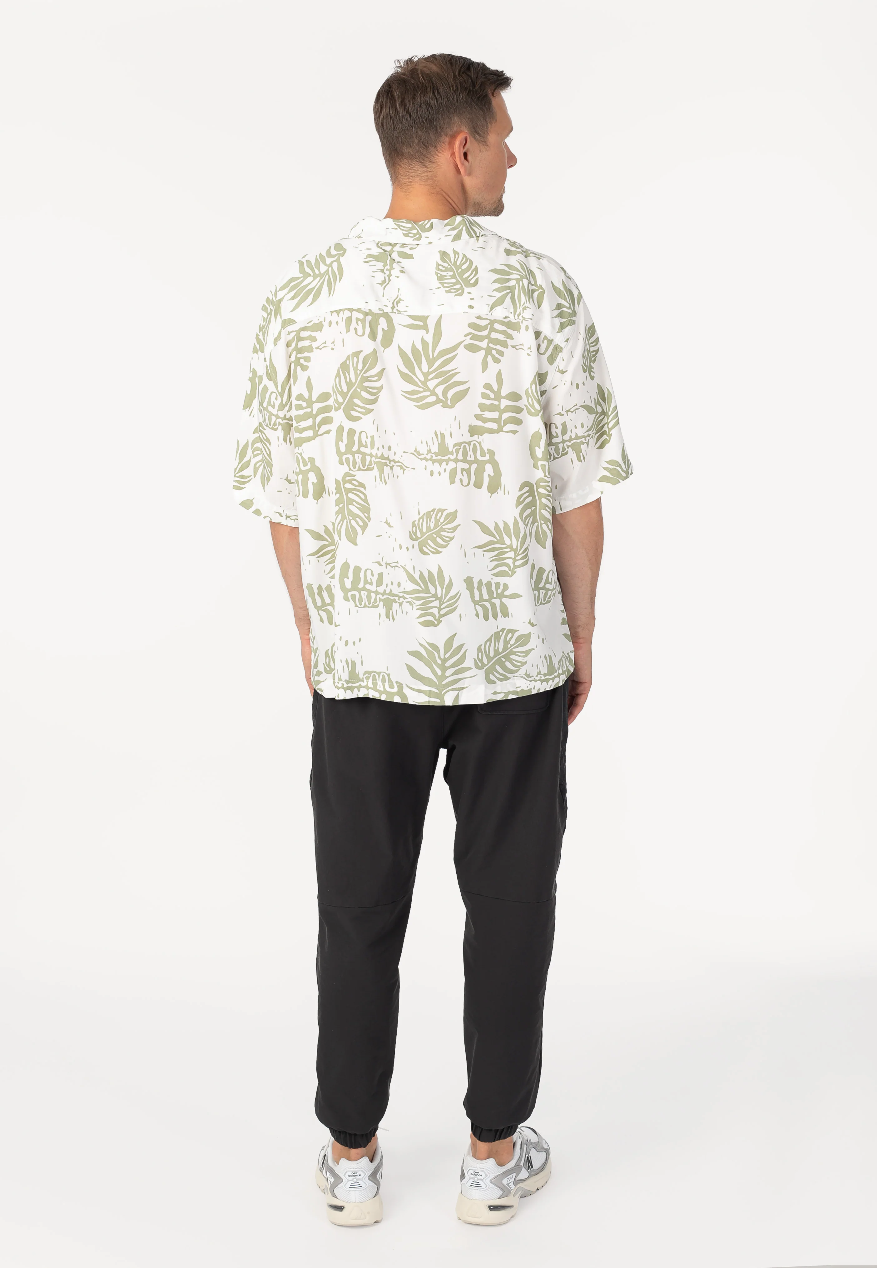 Van Doren Printed Camp 3 Soft Sage - Shirt - Image 6