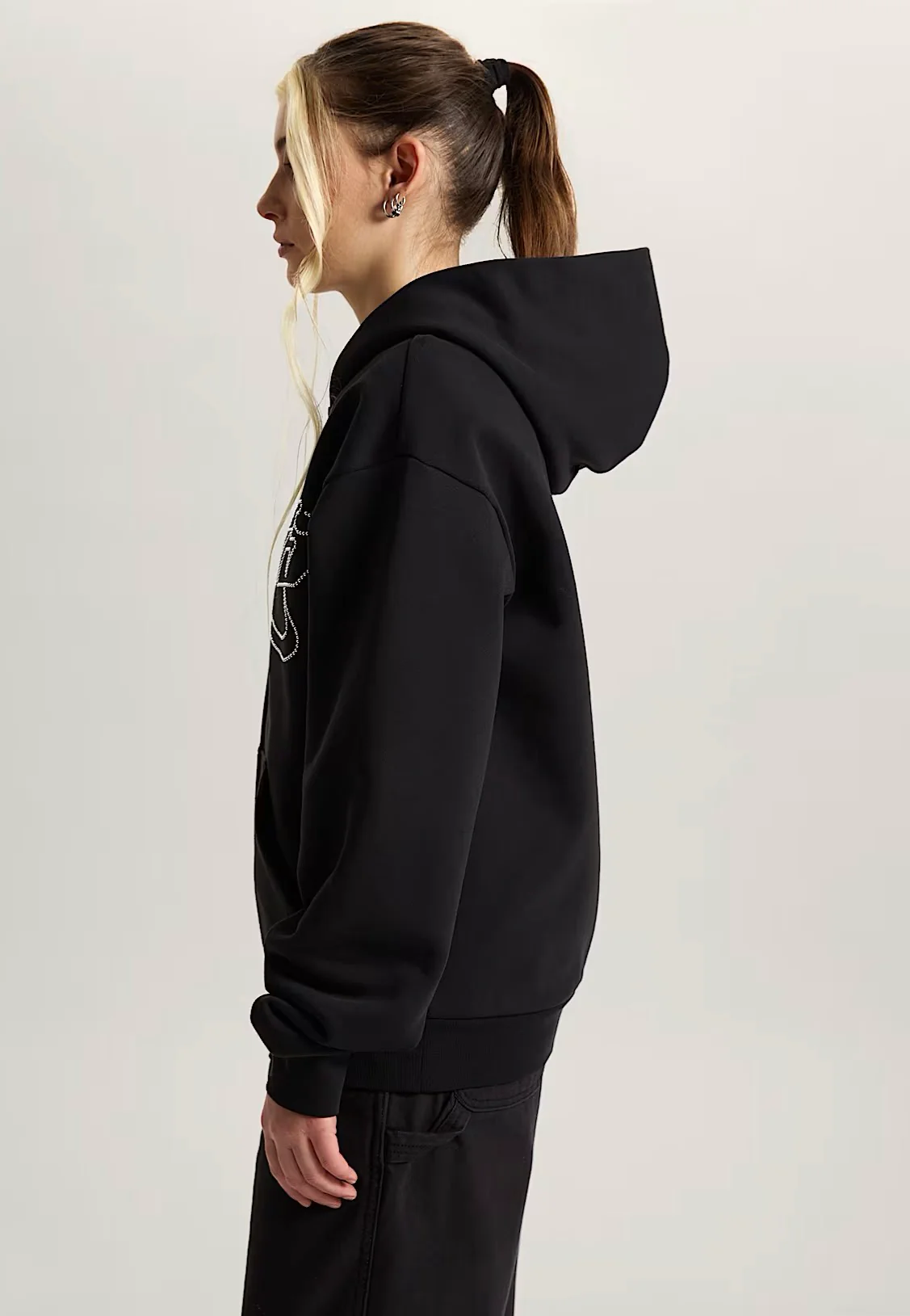Y2K Star Black - Zipper - Image 4