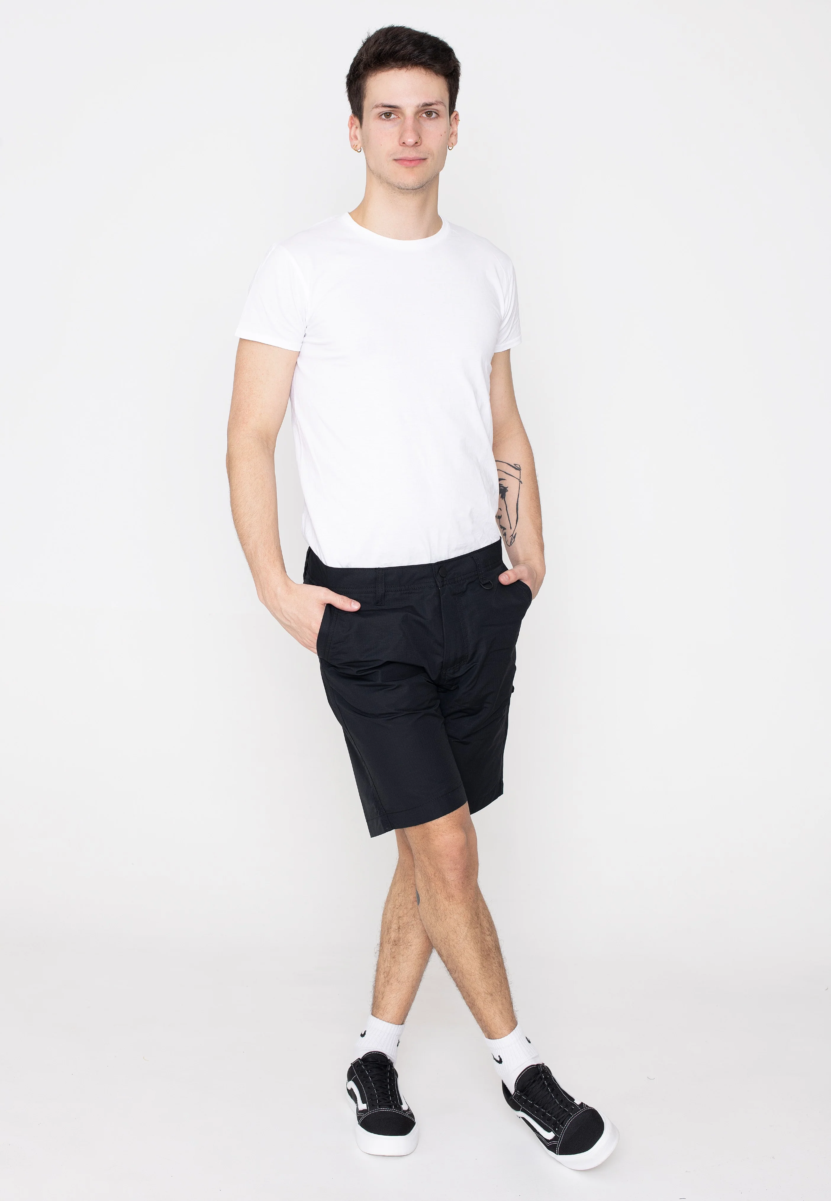 Angus Black - Shorts - Image 2