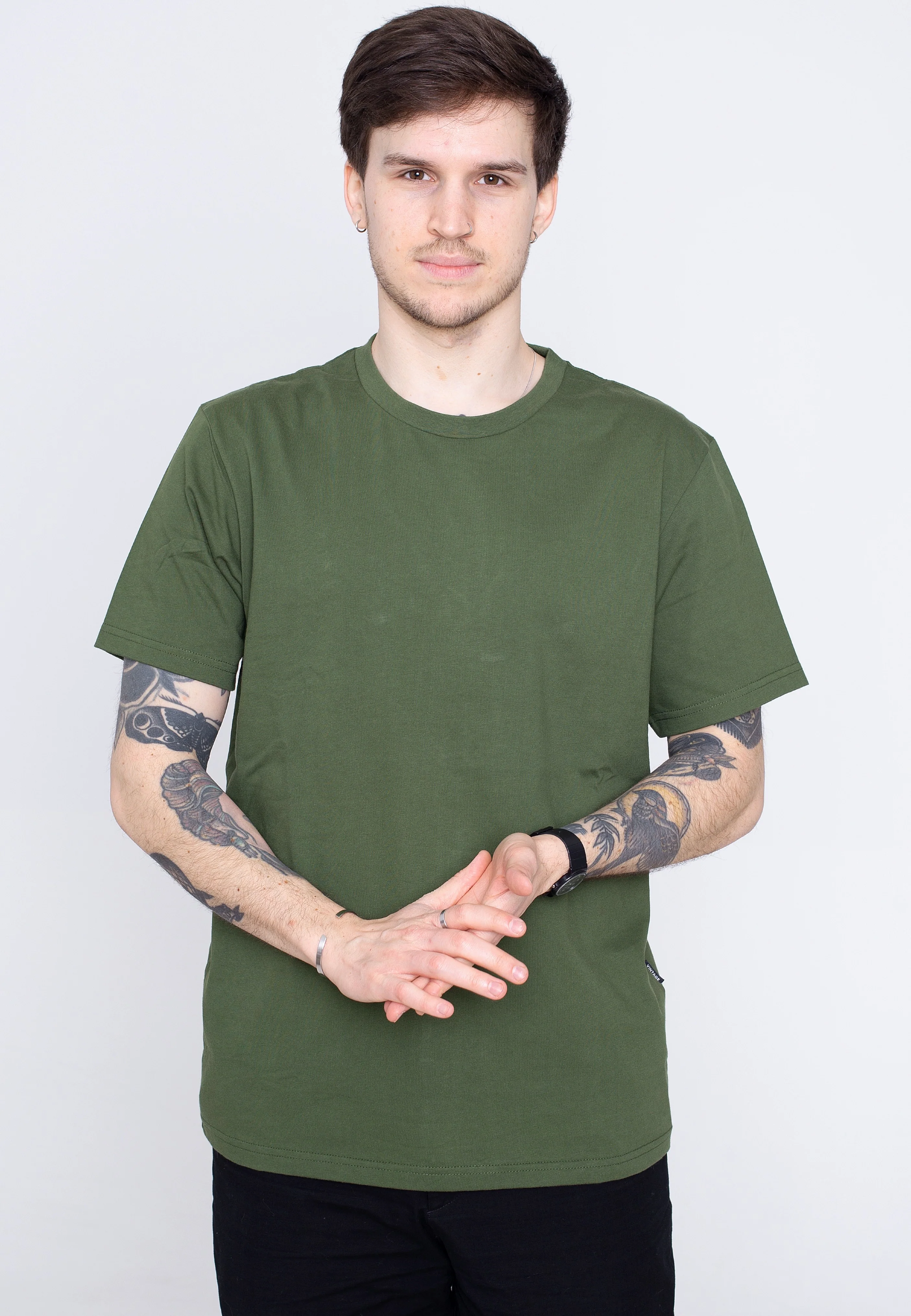 Devin Olive - T-Shirt