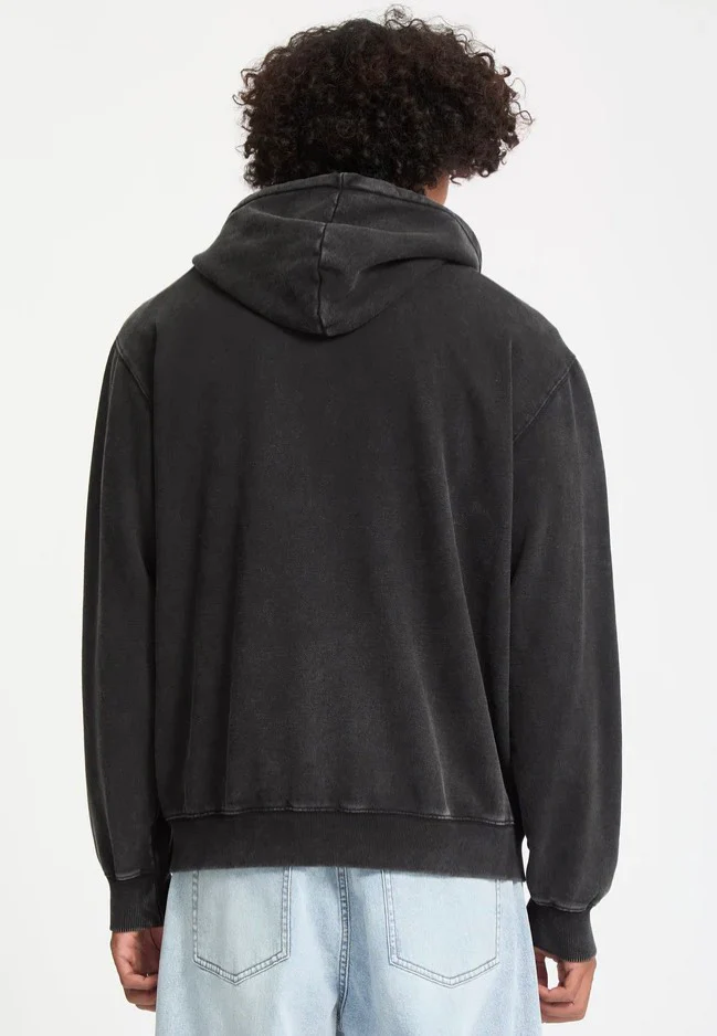 Studder Black - Zipper - Image 6