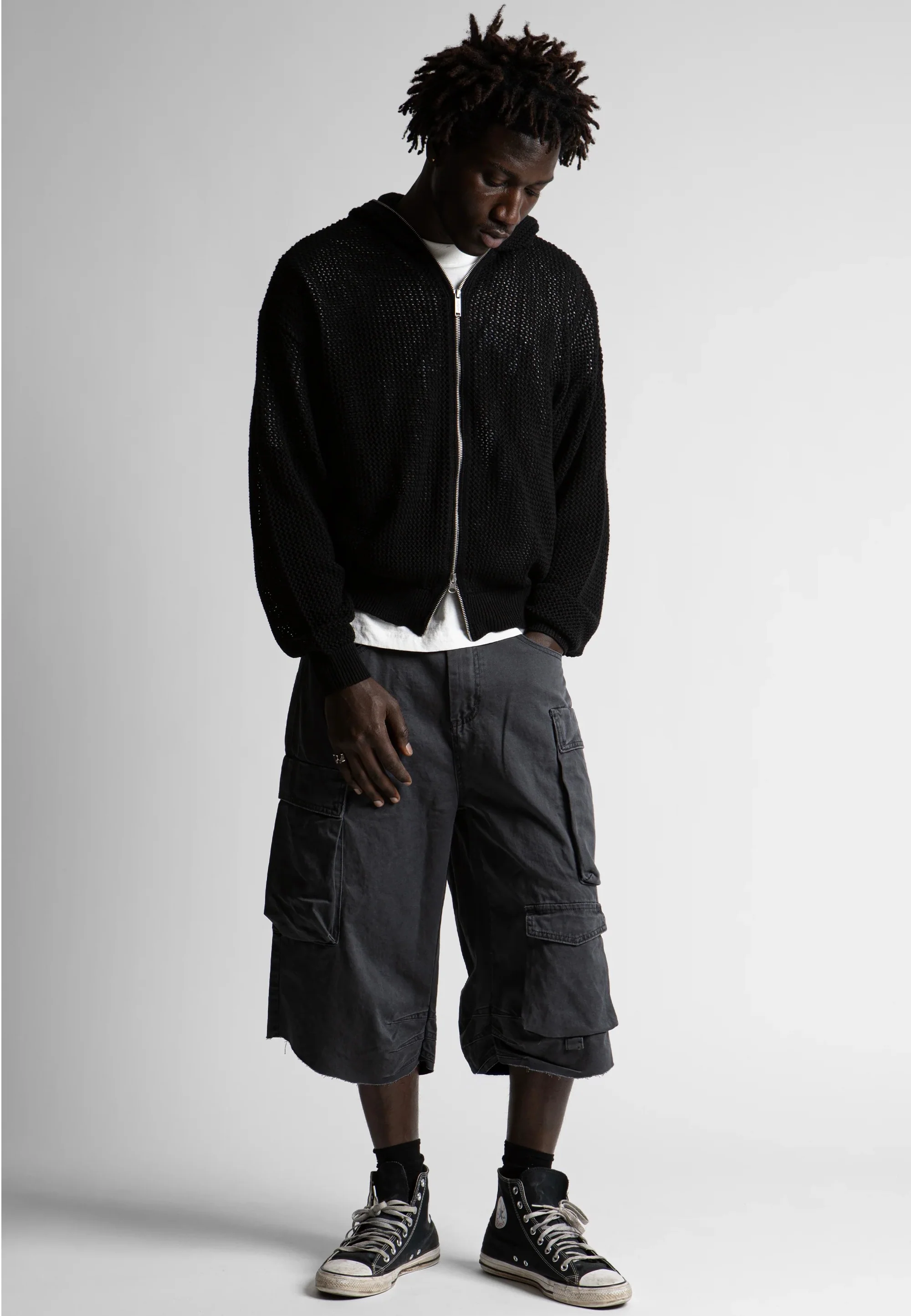 Realm Loose Black - Zipper - Image 5